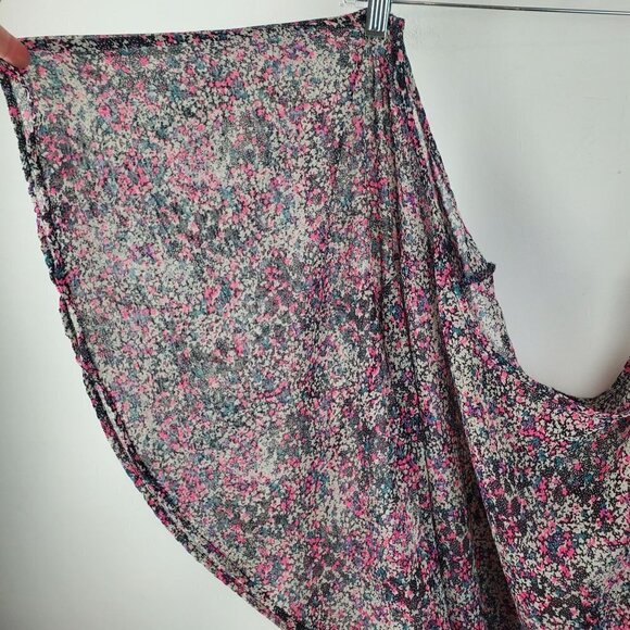 Torrid Poncho Top Size 2 2X Neon pink ditzy floral Flowy‎ Wide neck Short sleeve - Picture 7 of 9